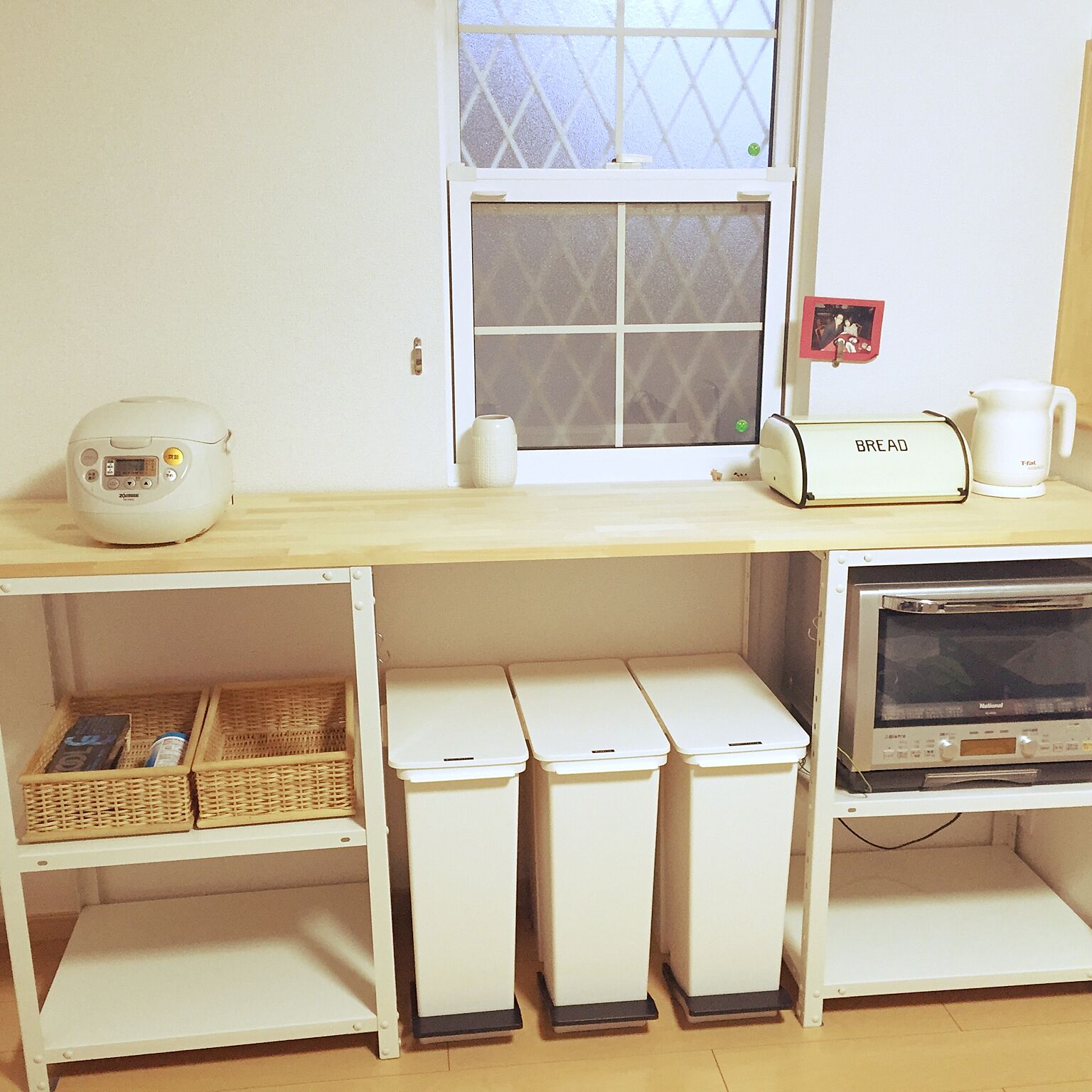キッチンで使うゴミ箱と置き方 浮かない 目立たない方法 Roomclip Mag 暮らしとインテリアのwebマガジン