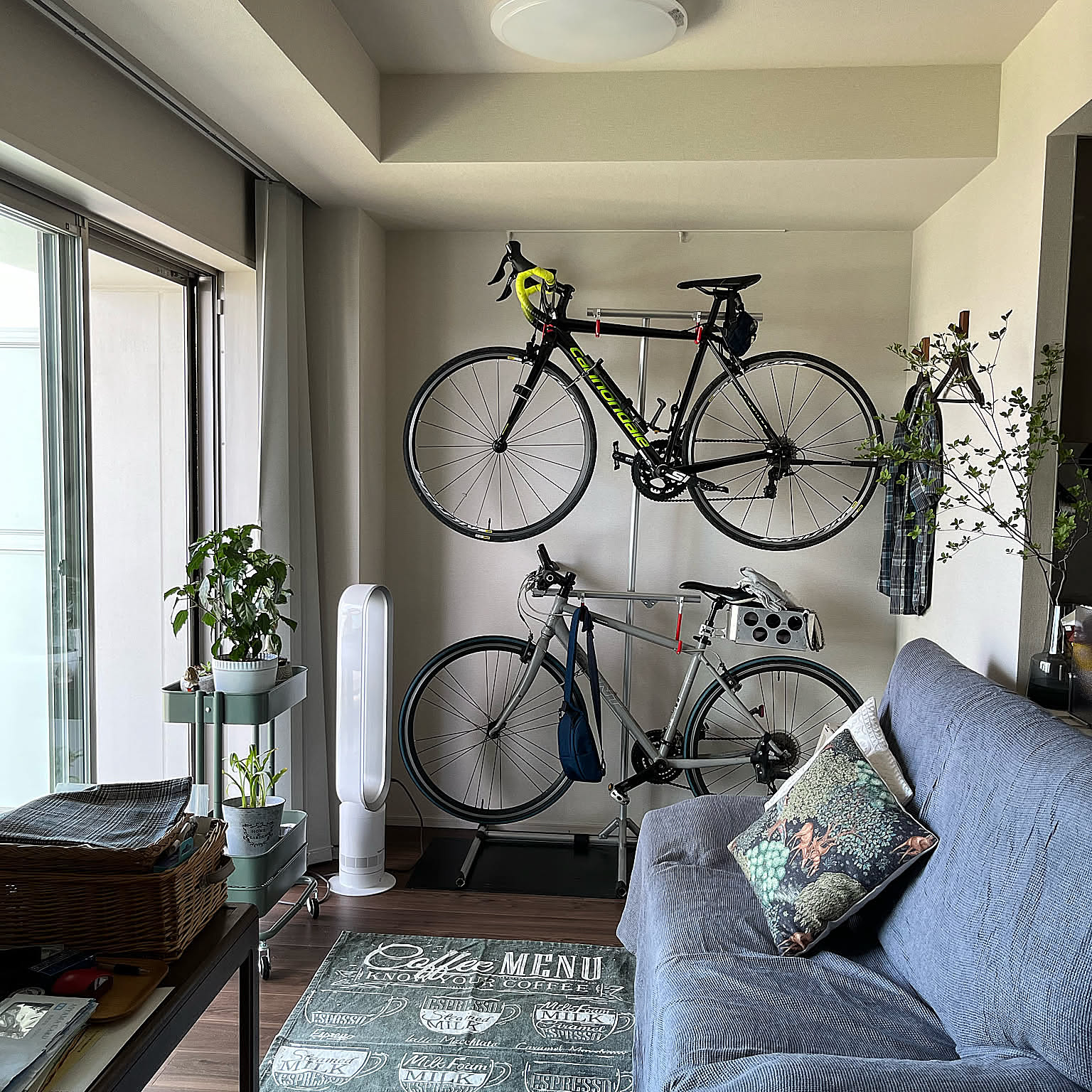 置き場所にもう悩まない！室内と屋外の自転車の置き方アイデア