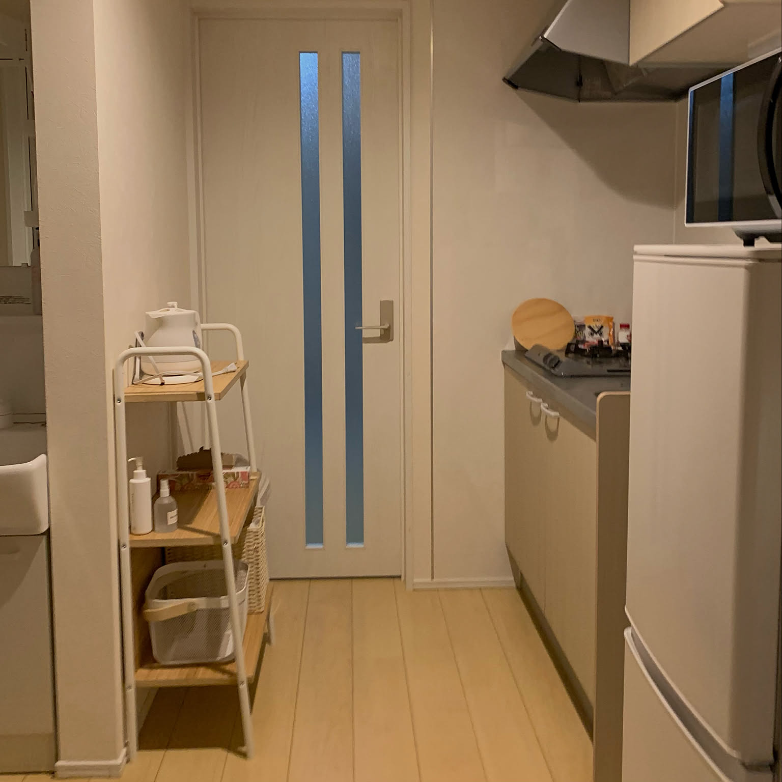「23m2。最小限で心地よく、スッキリ仕上げる白×ナチュラルなお部屋」 by liziさん