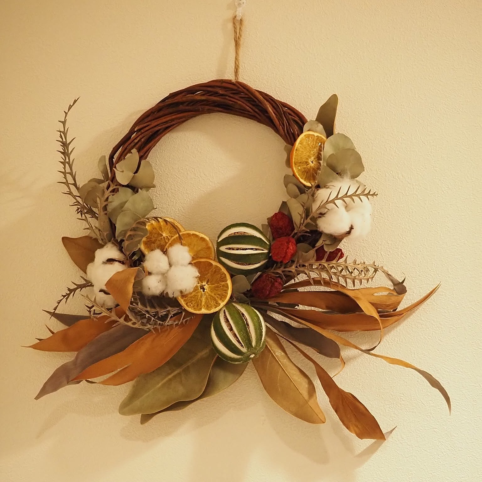 手作りのリースでおうち時間を楽しむ♡壁を彩るアイディア7選