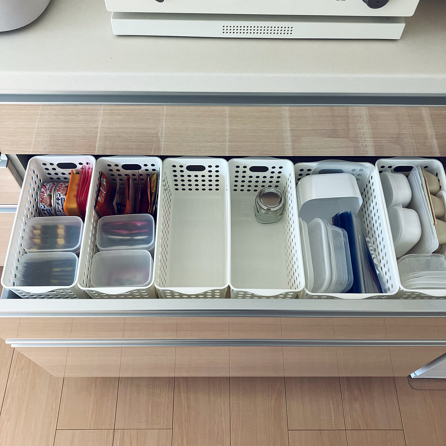 すっきりキッチンは「セリア」で作れる♡プチプラでも高機能なおすすめ商品