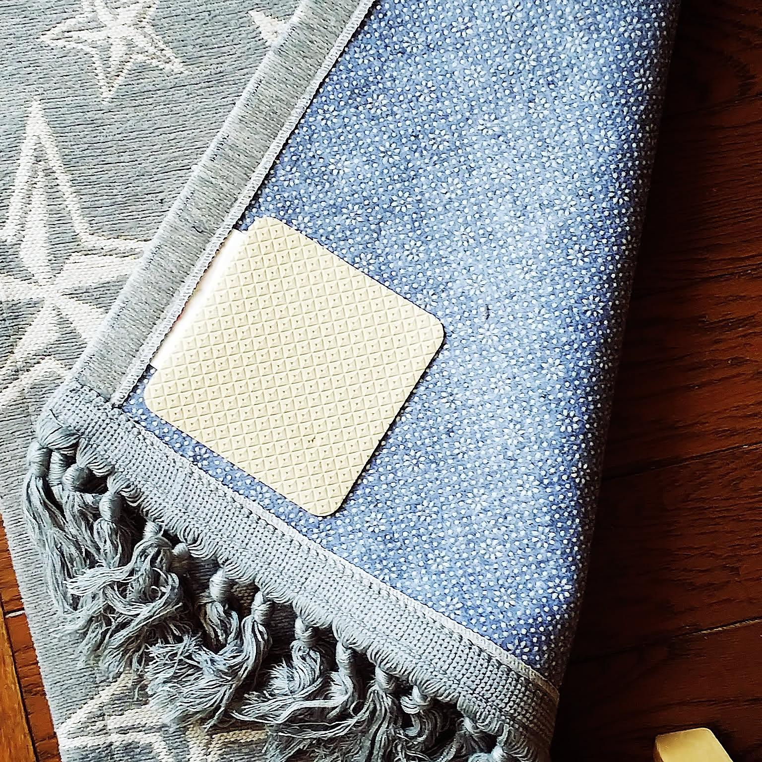 ズレずに使いやすさアップ♪「滑り止めシート」活用アイディア