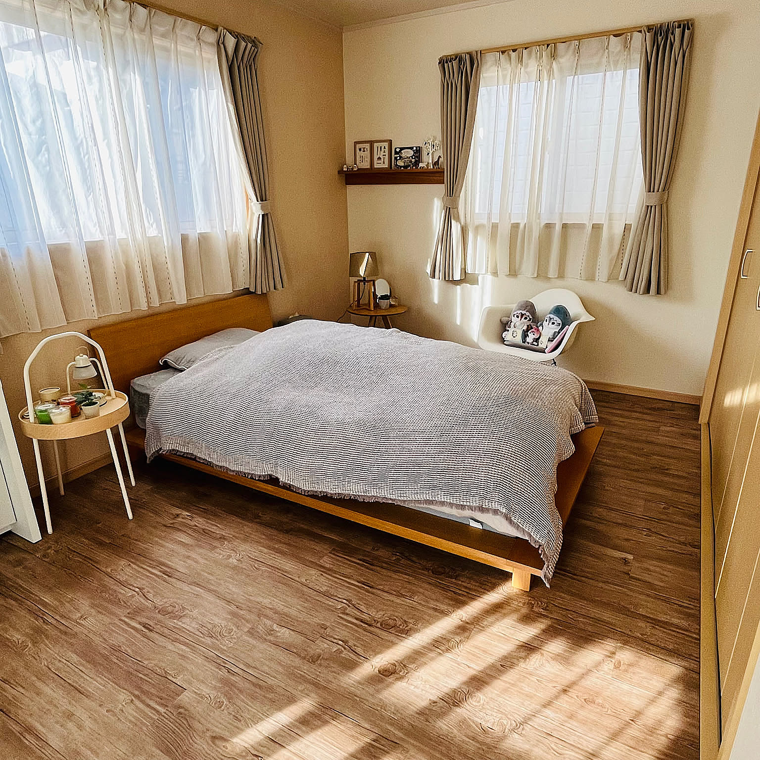 お部屋の雰囲気をガラリと変えたいならこれ！フロアタイルを取り入れたDIY実例