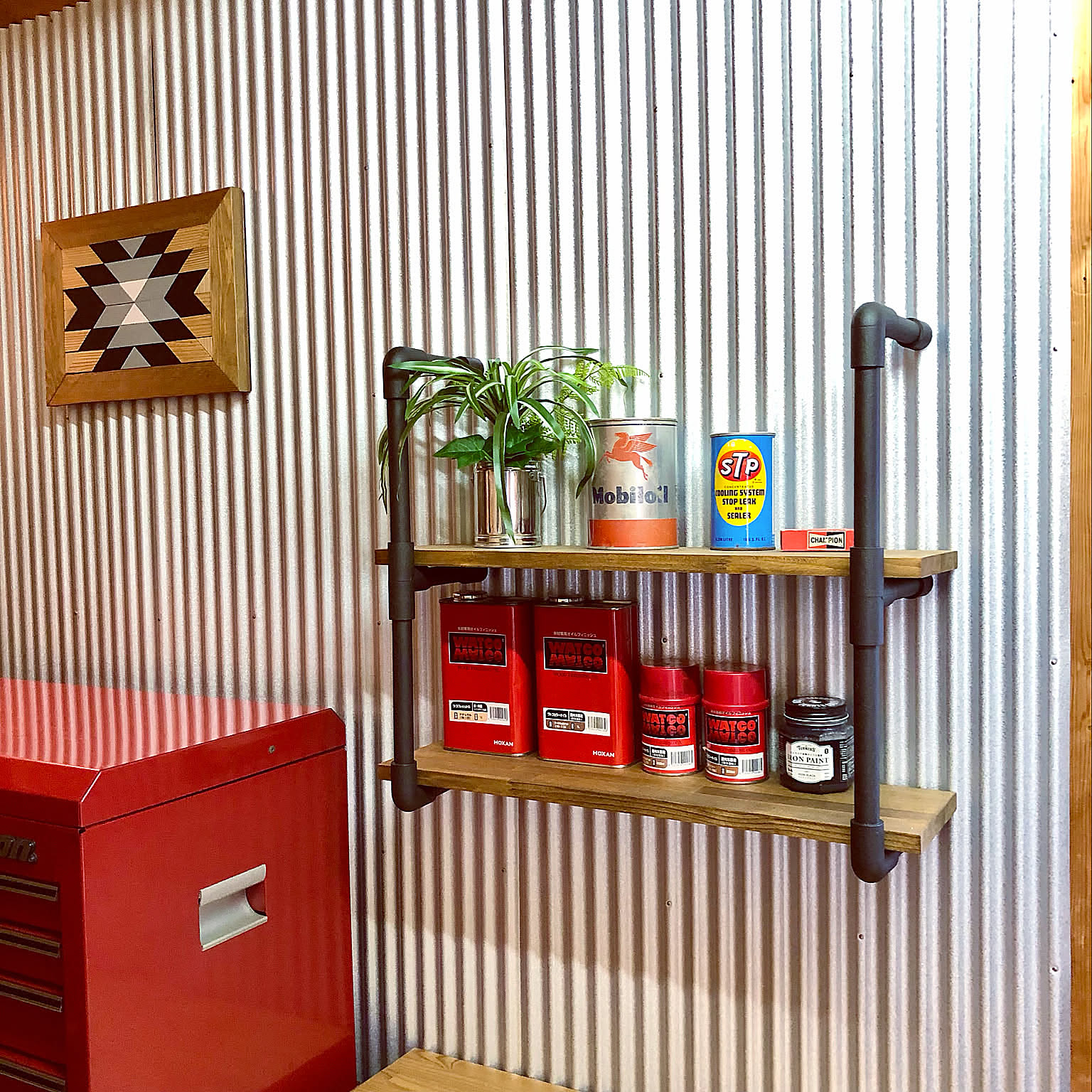 「ここに置けたらいいのに」が叶う！DIYで収納棚を追加するアイデア実例