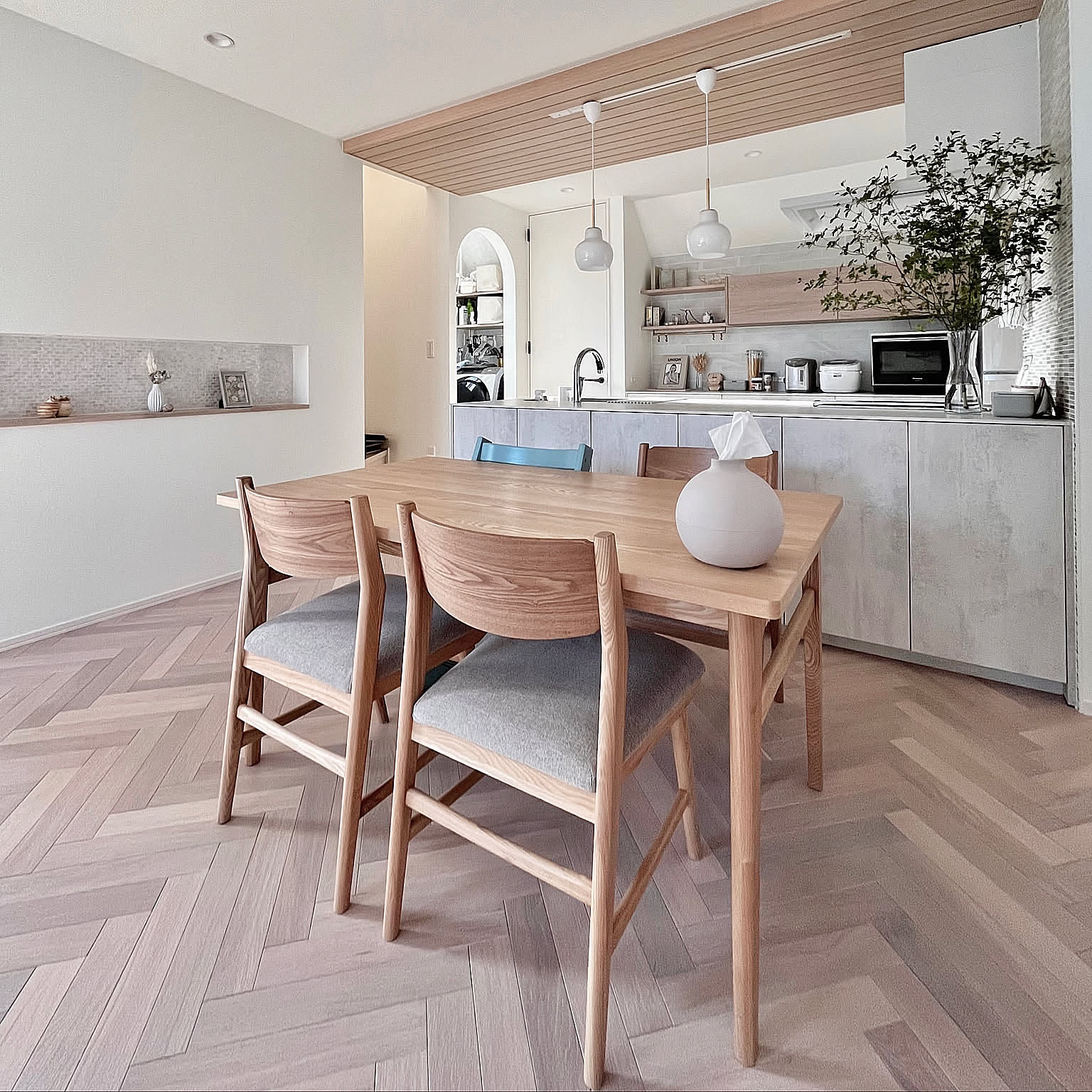 自然素材を上手に使ったぬくもりのシンプル空間。あこがれの北欧インテリア6選