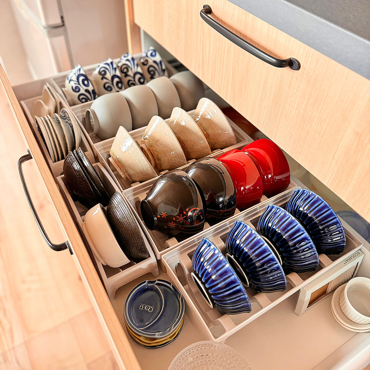 見やすくて取り出しやすい♪スペースも有効活用できる立てる収納のアイデア6選