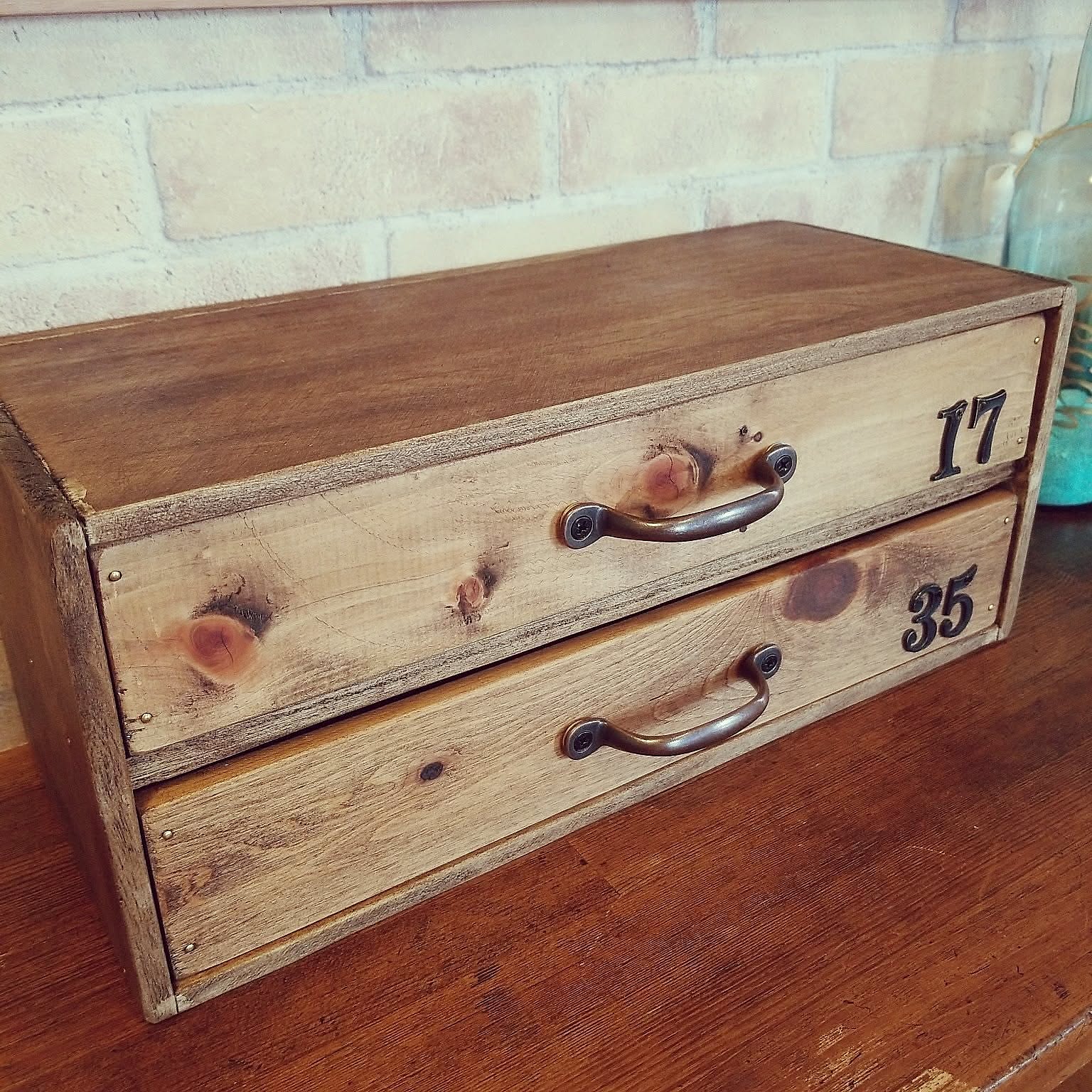 難しい道具は不要！100均の木材を活かしたDIYで暮らしを便利に