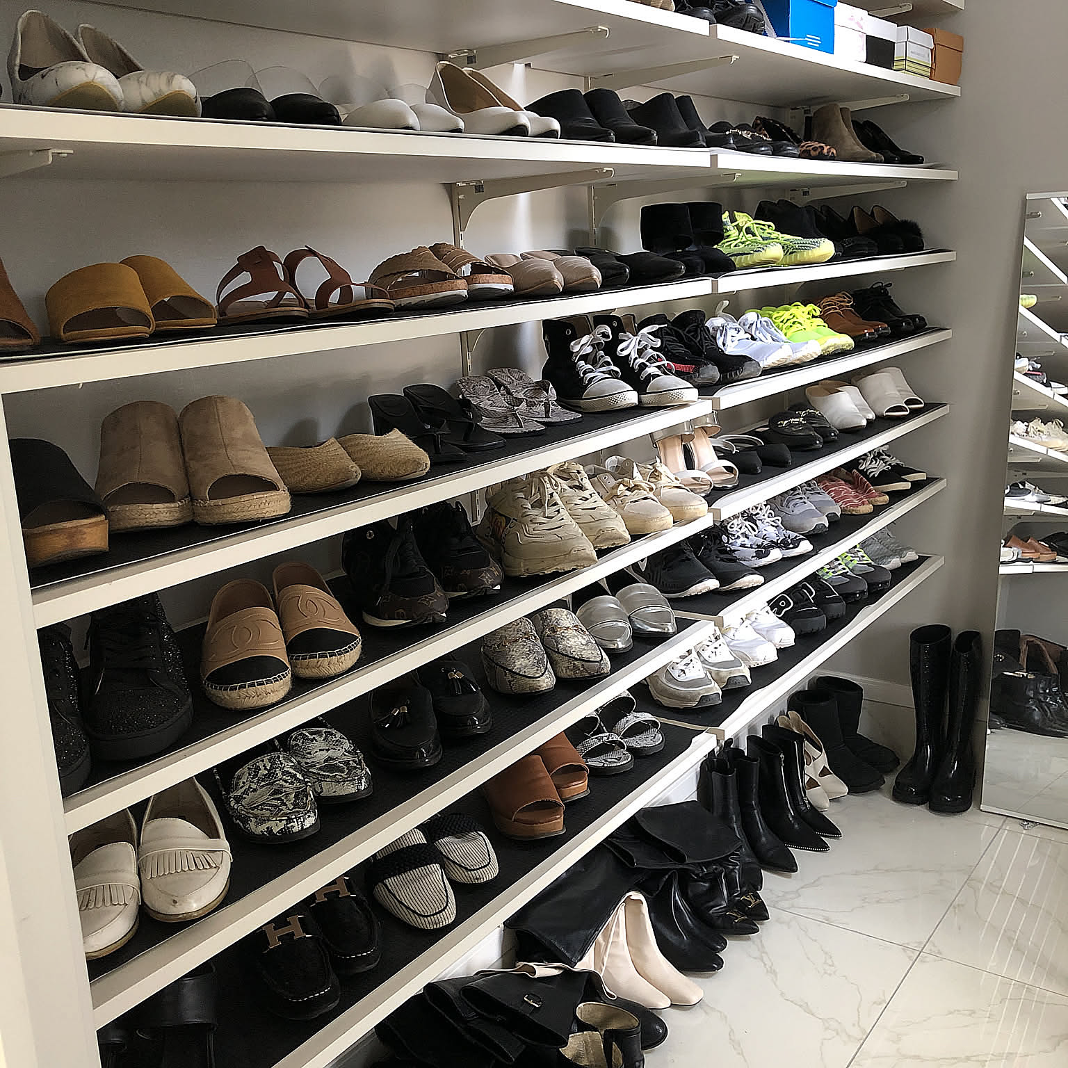 靴選びが楽しくなる毎日に！シューズクローク収納の実例6選