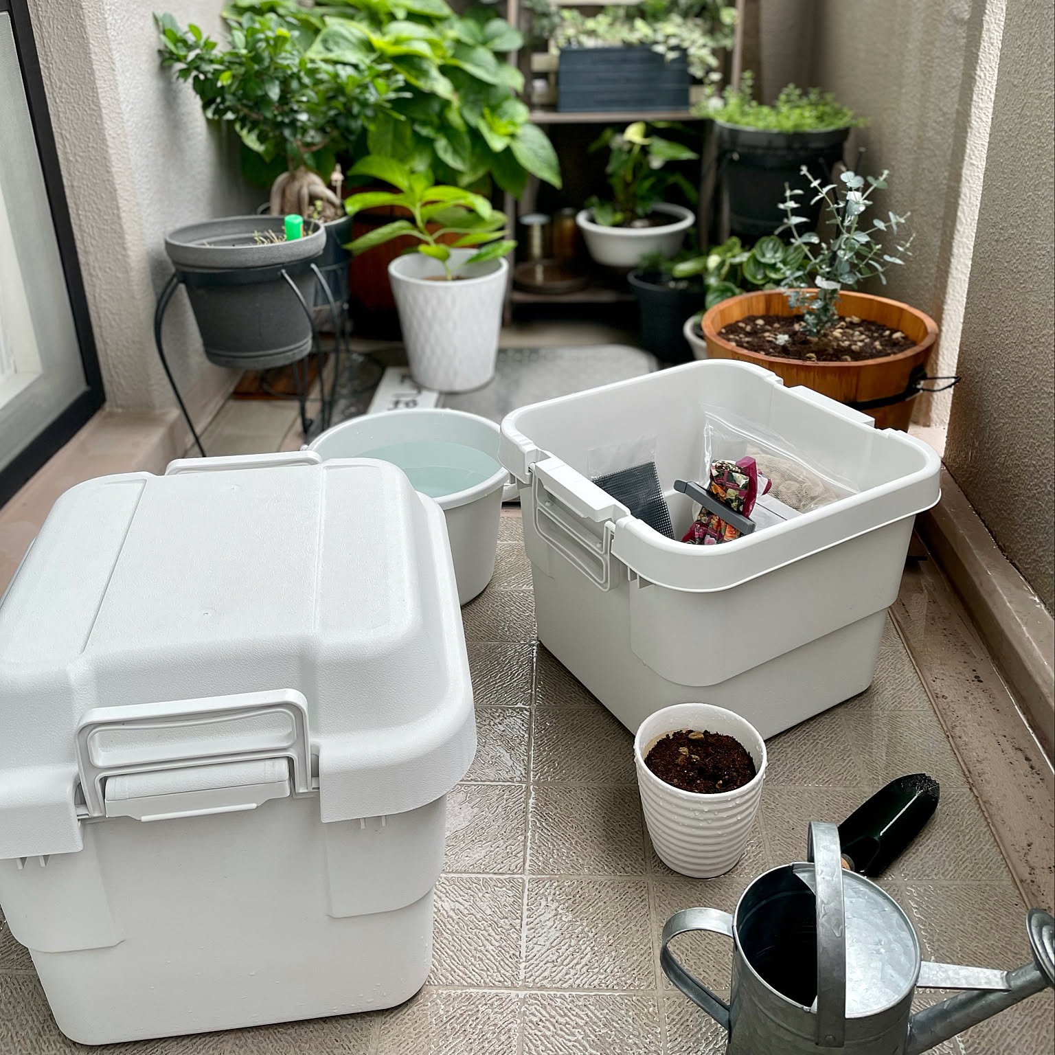 屋内・屋外どちらもOKだから使い道広がる！無印良品のポリプロピレン頑丈収納ボックス