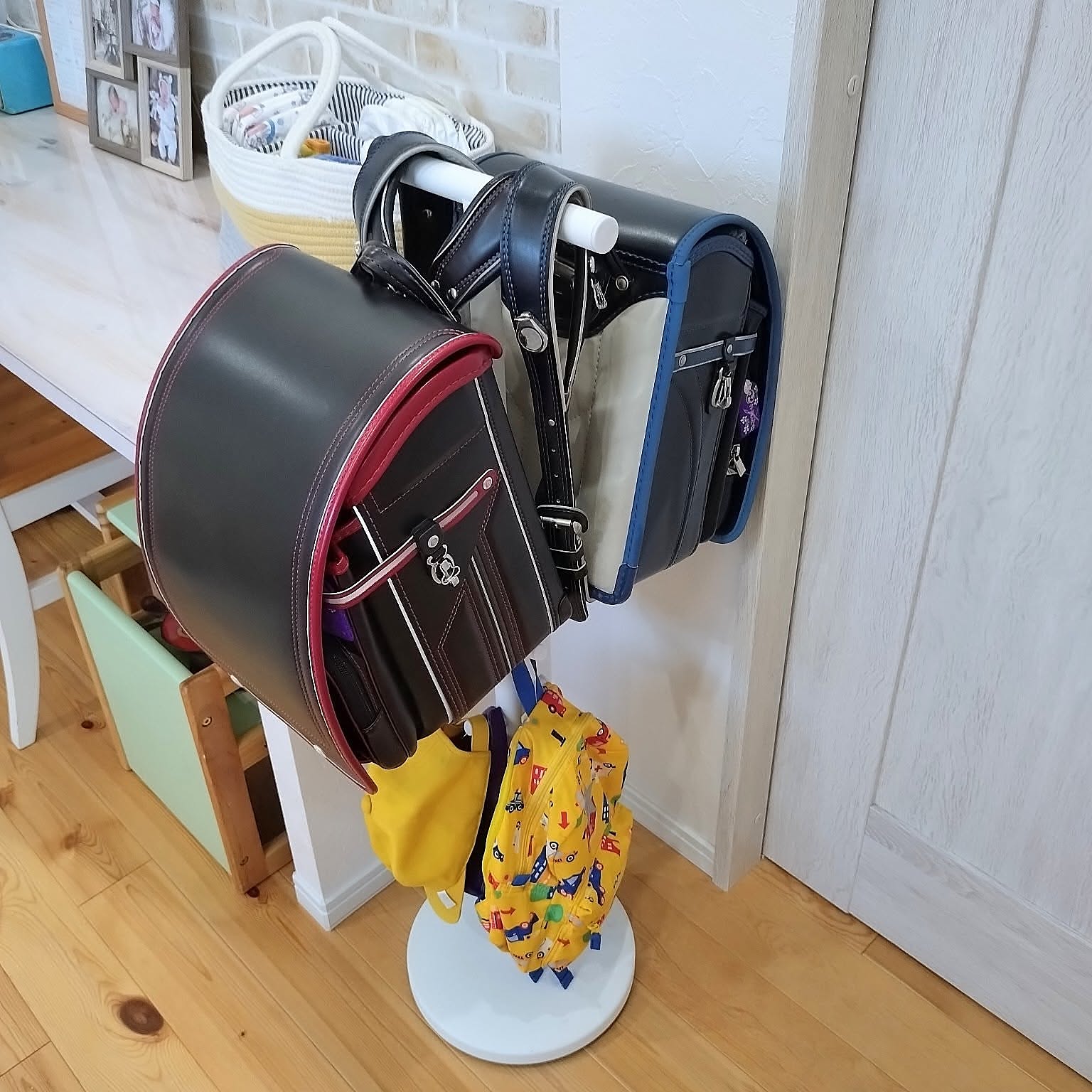 【みんなが選んだ!】お部屋がすっきり片付く♪ランドセル置き場に活躍するアイテム5選