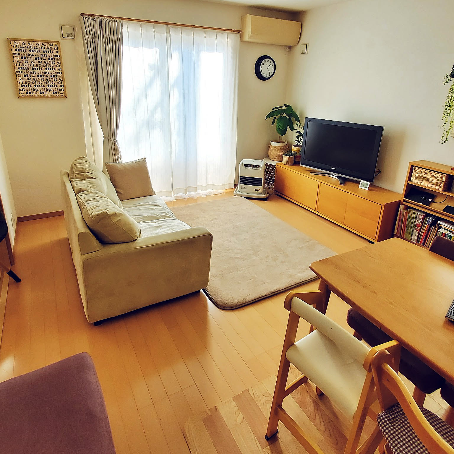 色使いや家具の選び方で実現♪お部屋が広く見える工夫10選
