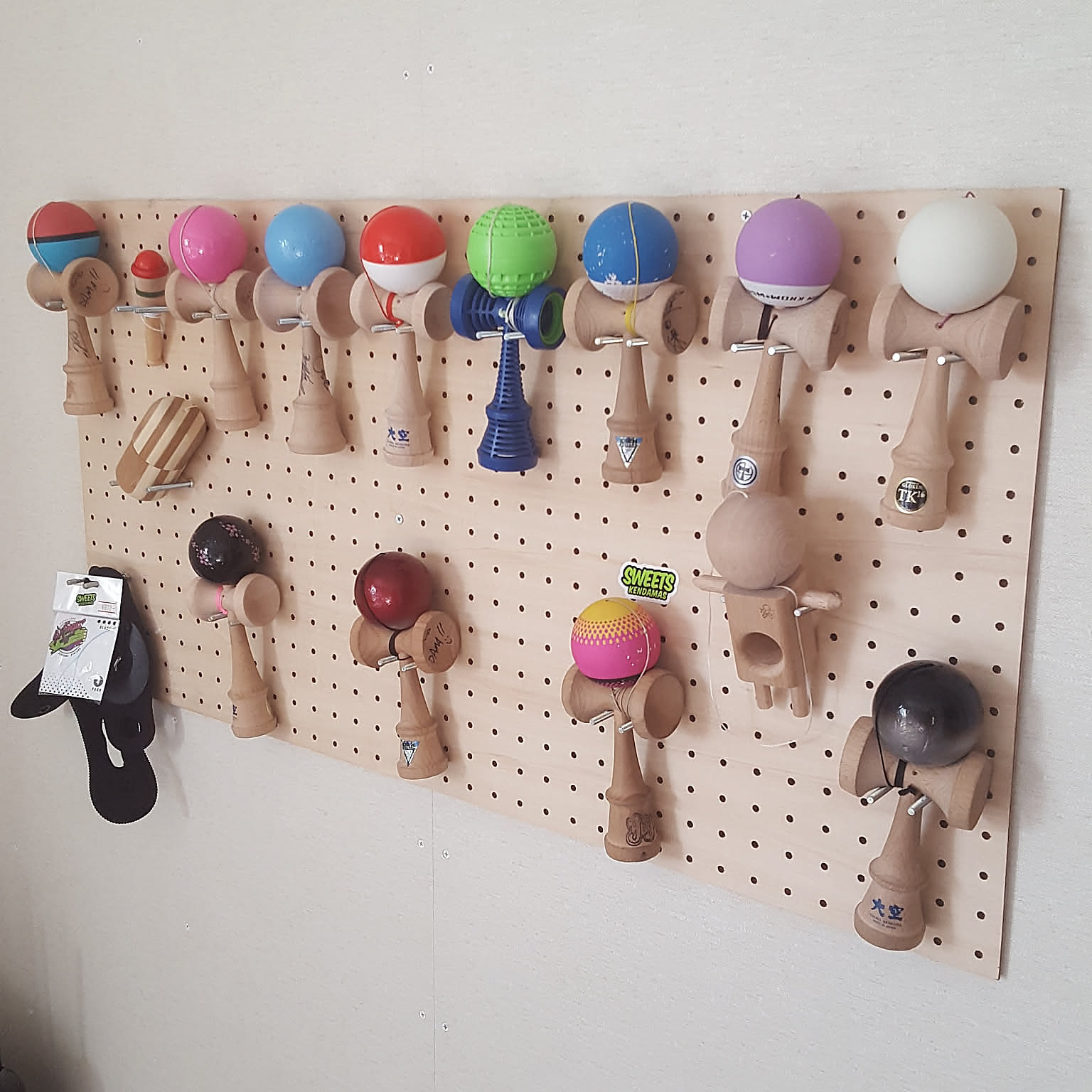 趣味の世界へようこそ♪お部屋に飾って楽しむディスプレイ7選