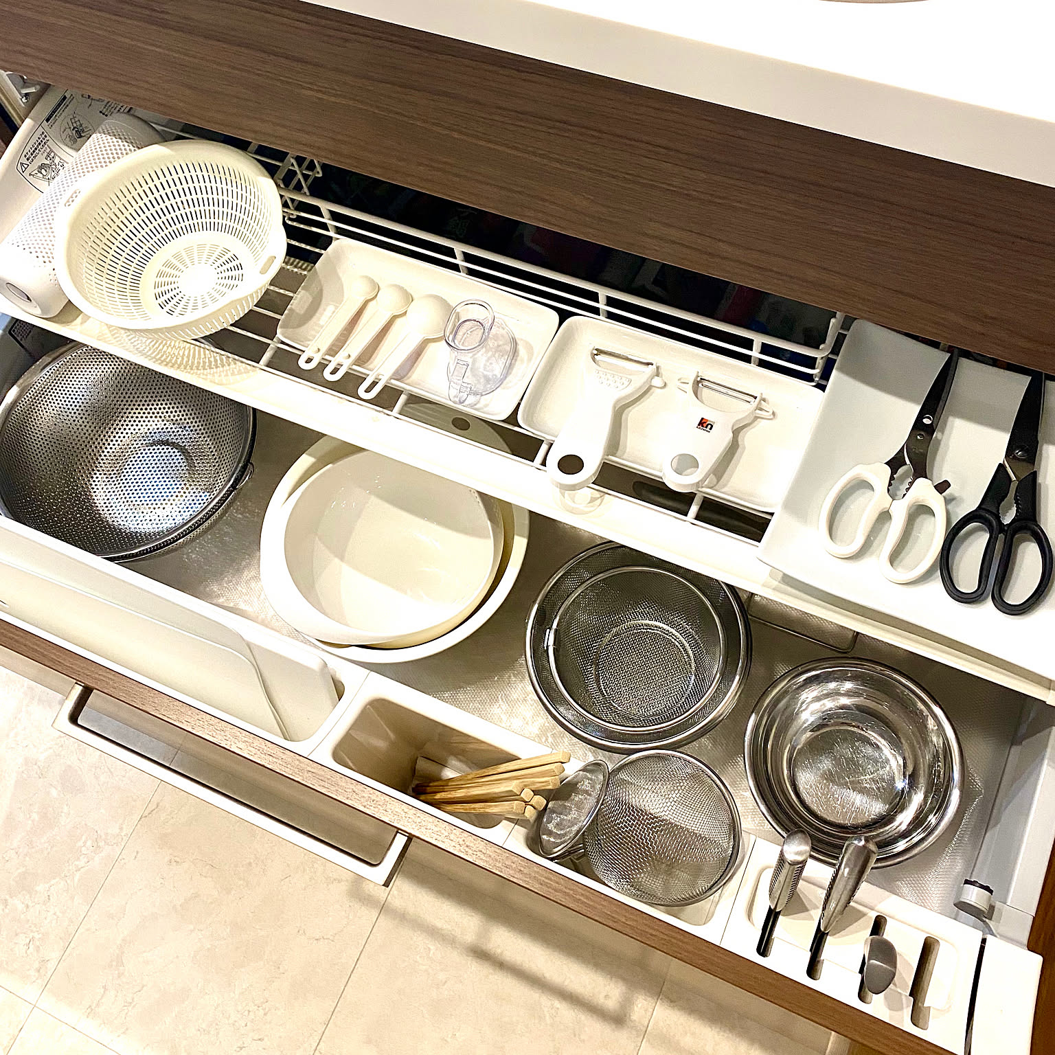 キッチン下を活用して収納名人に☆真似っこしたい便利な整頓テクニック