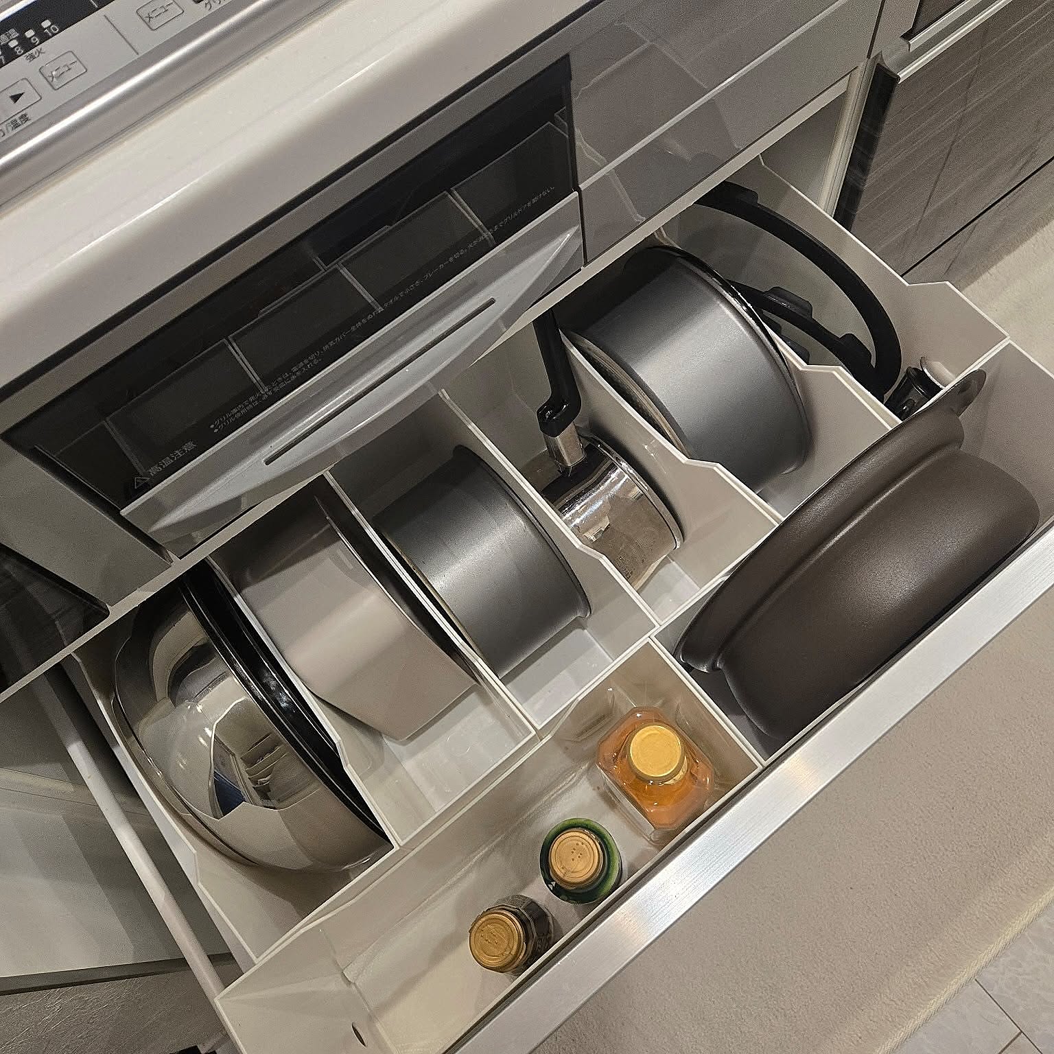 限られたスペースをかしこく使って♪お料理のマストアイテム「鍋」の収納アイデア6選