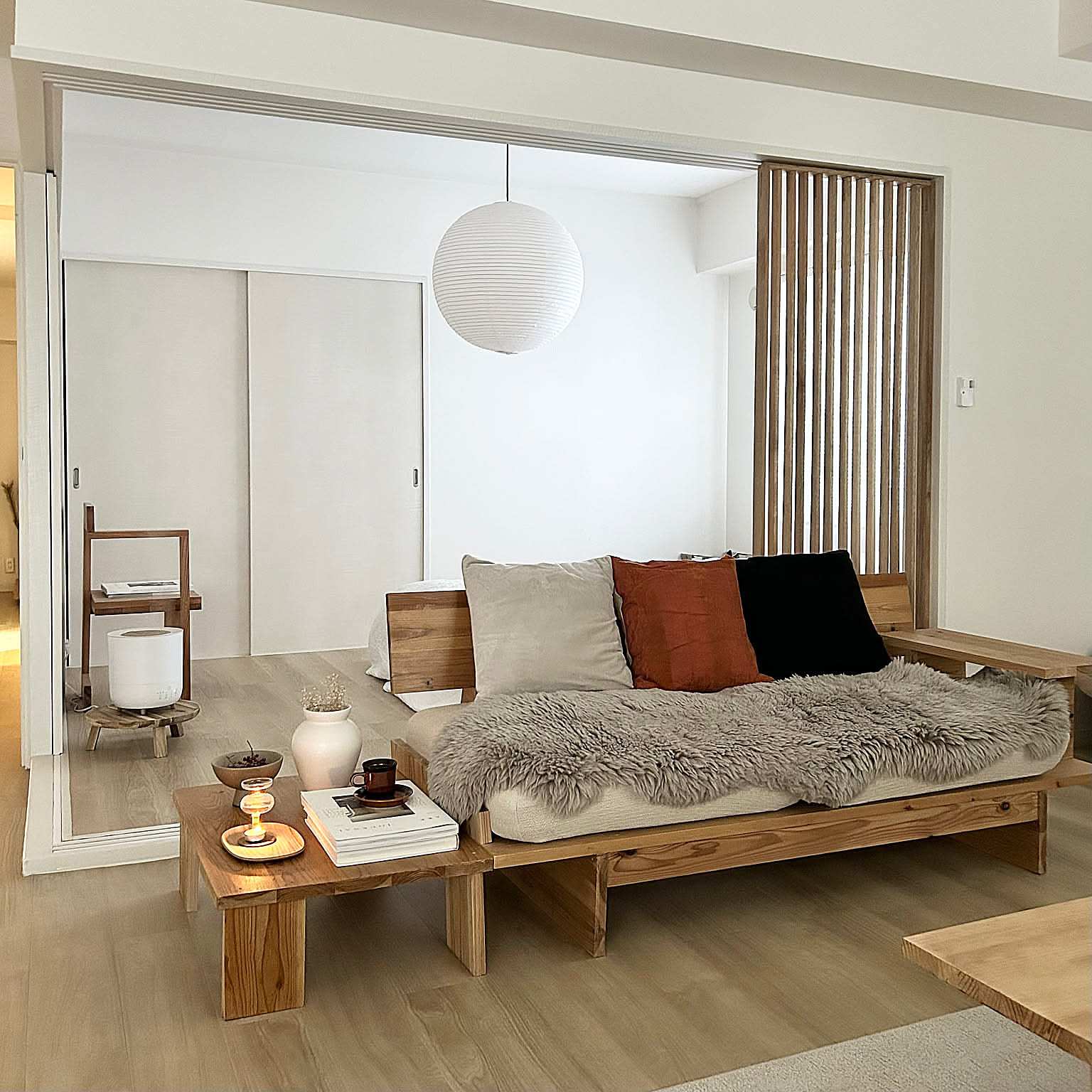 穏やかで落ち着きのある空間に。日本の和と北欧デザインを融合した、ジャパンディスタイルの実例6選