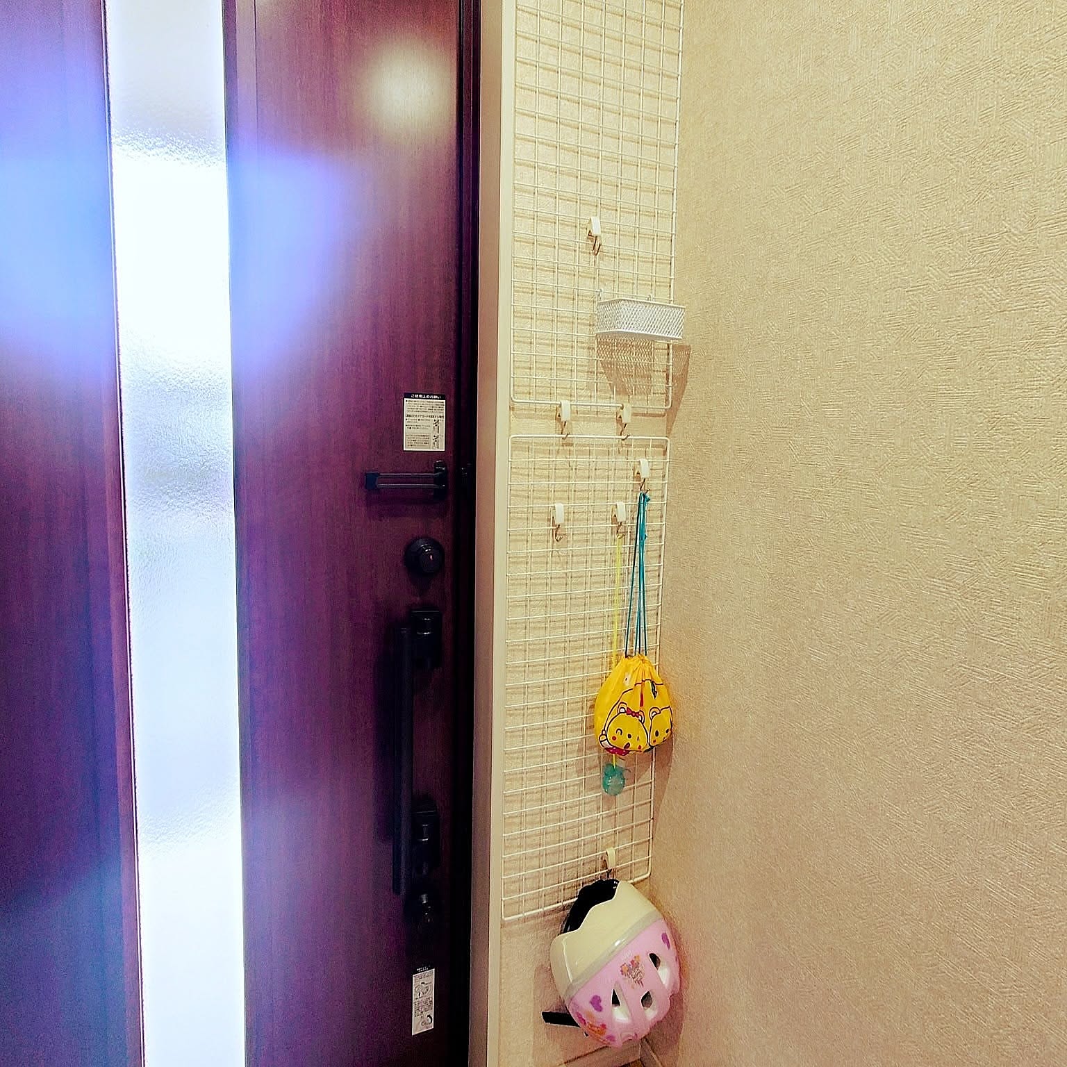 「ワイヤーラティスでつくる、壁掛け収納スペース」 by aco_zgさん