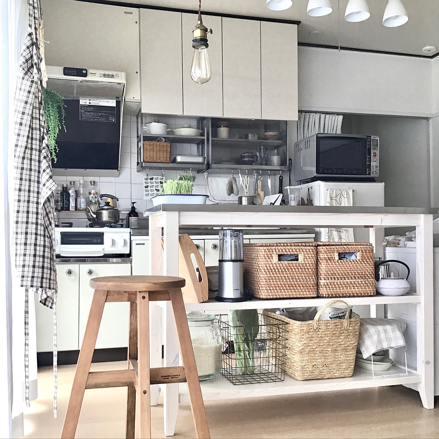ニトリの家具で叶える！一人暮らしの理想のお部屋作り