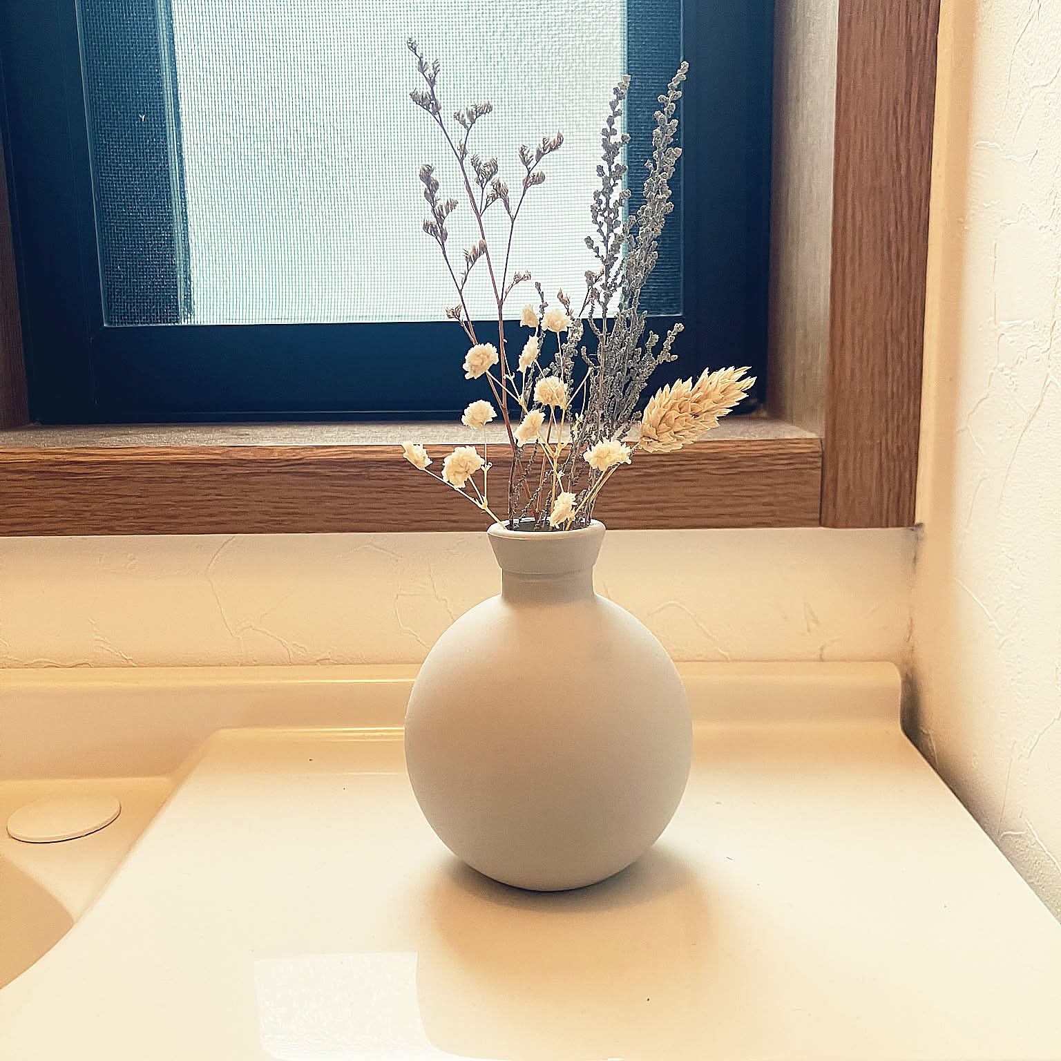 【みんなが選んだ！】どんなお花も引き立てる！Standard Productsのフラワーベース3選