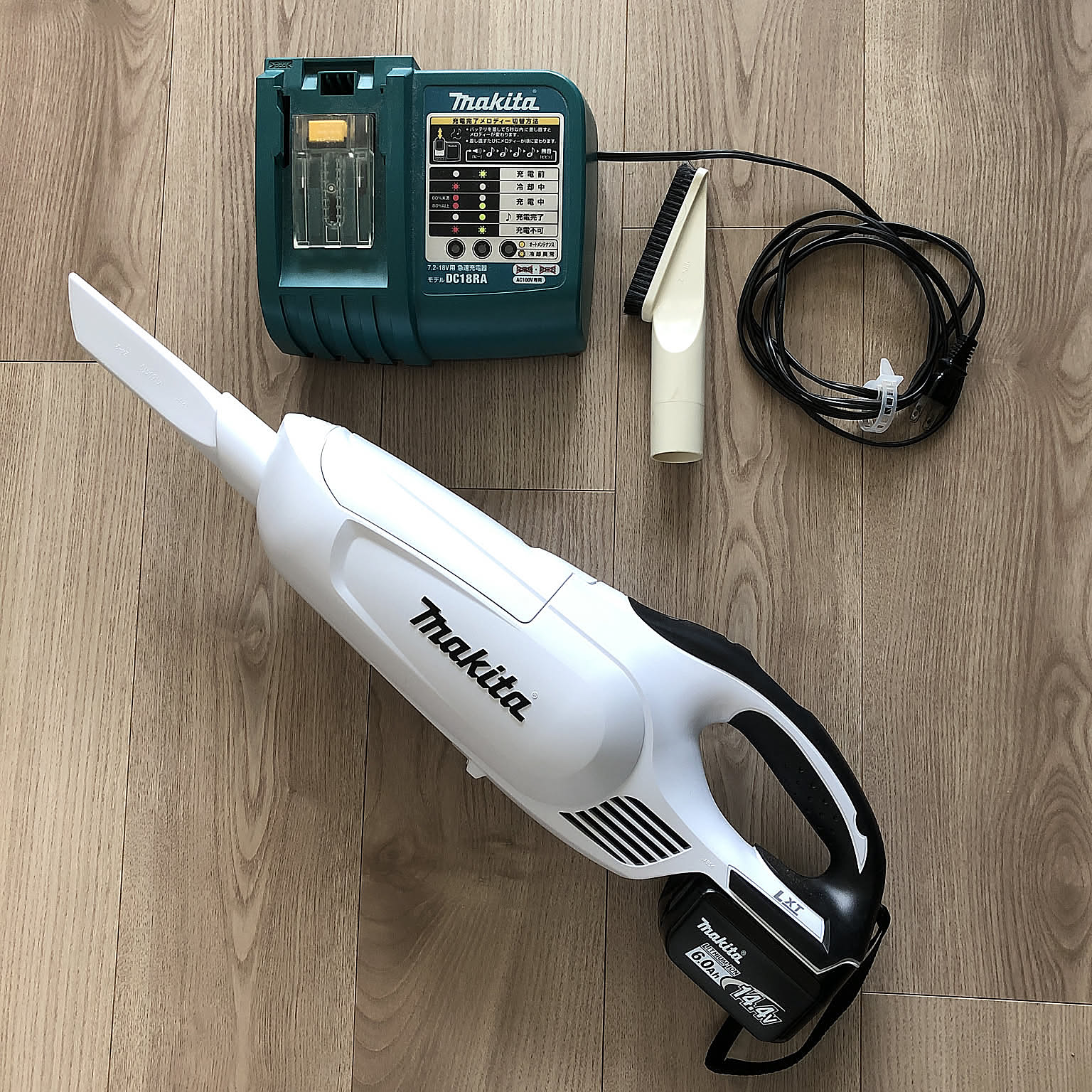 プロ品質で家中すっきり！軽くてコードレス、使いやすいマキタの掃除機