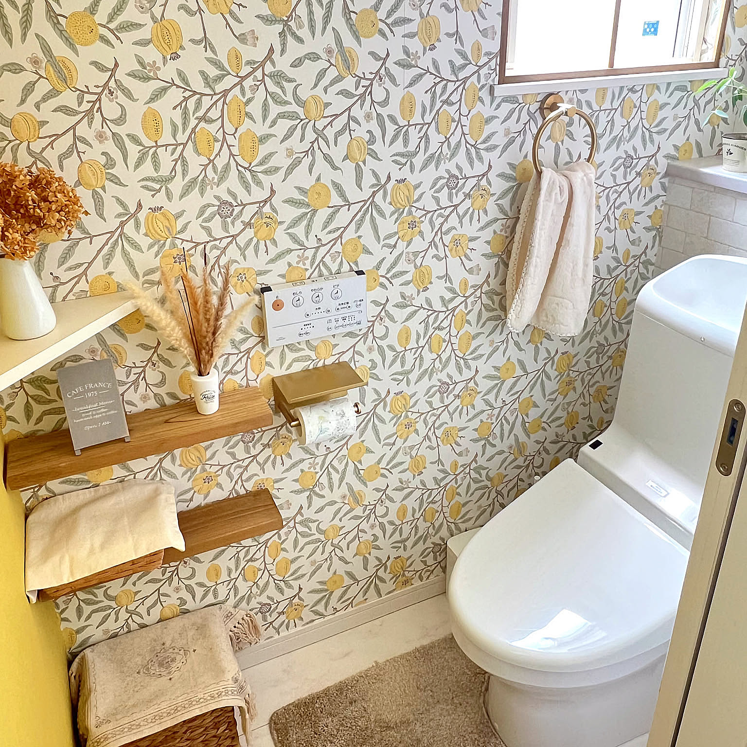 トイレをセンスよく彩る！内装から収納まで、統一感のあるトイレインテリアの実例6選