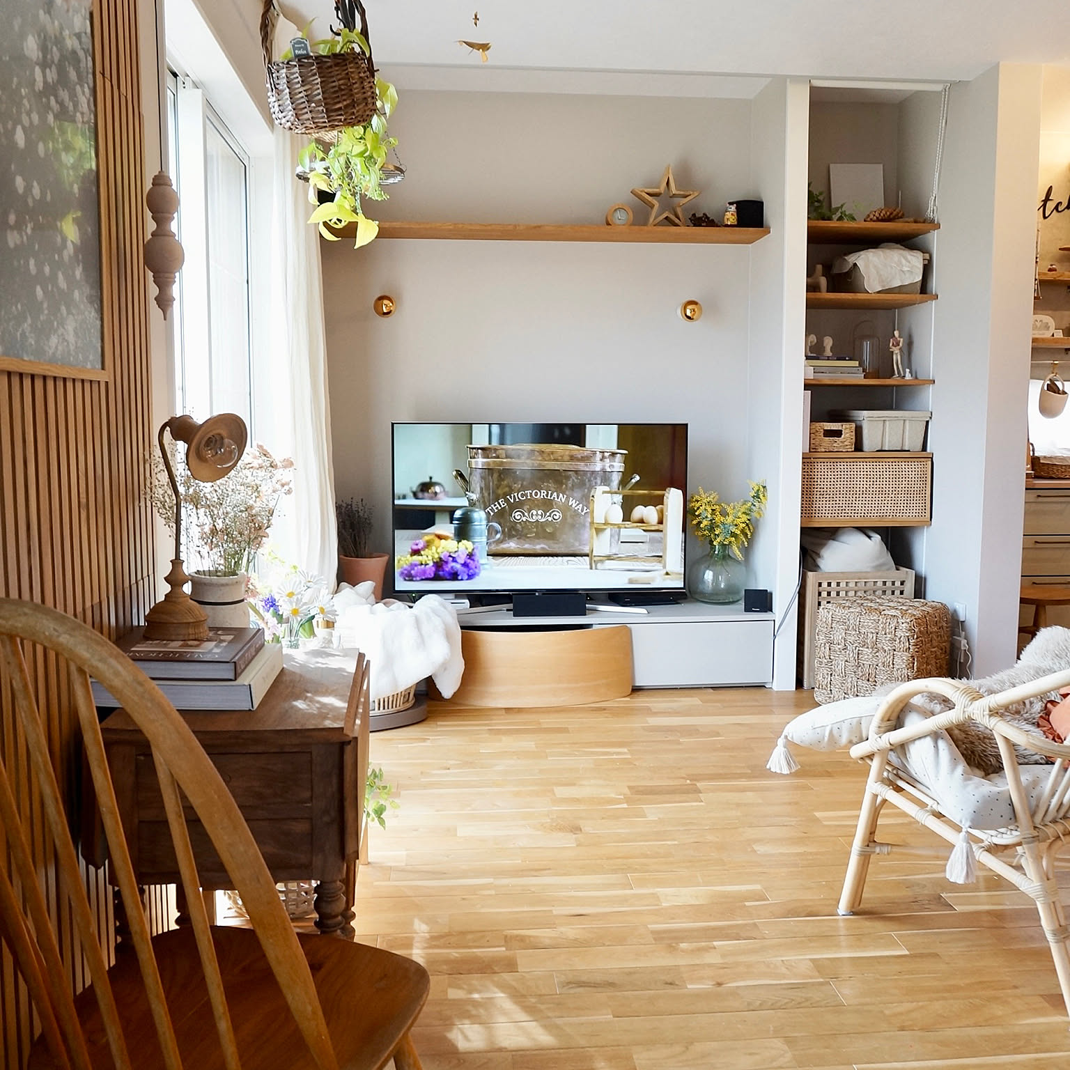 【写真でルームツアー】自分の「好き」を楽しむ空間。lalaoinkさんのお家をご紹介!