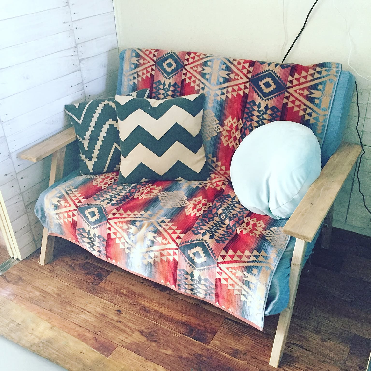 ペンドルトン(PENDLETON)でお部屋に彩を！