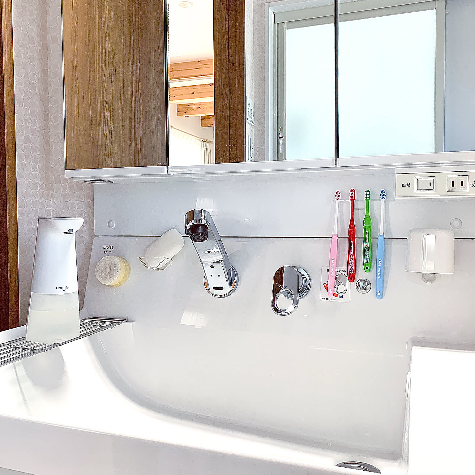 清潔&すっきり空間を叶える!整理整頓も掃除も快適になるセリアの洗面所アイテム