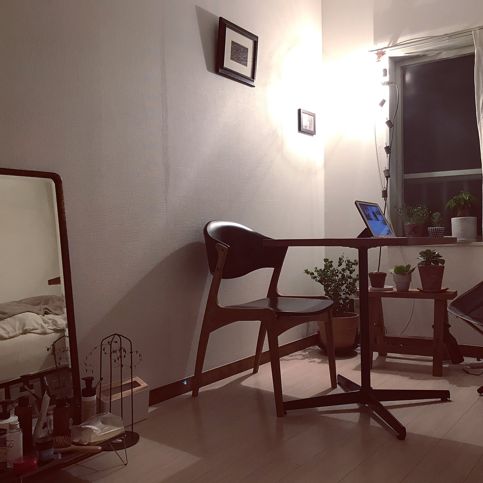 「20m2。古家具と観葉植物をシンプルに楽しむ、過ごしやすいお部屋」 by hanaさん