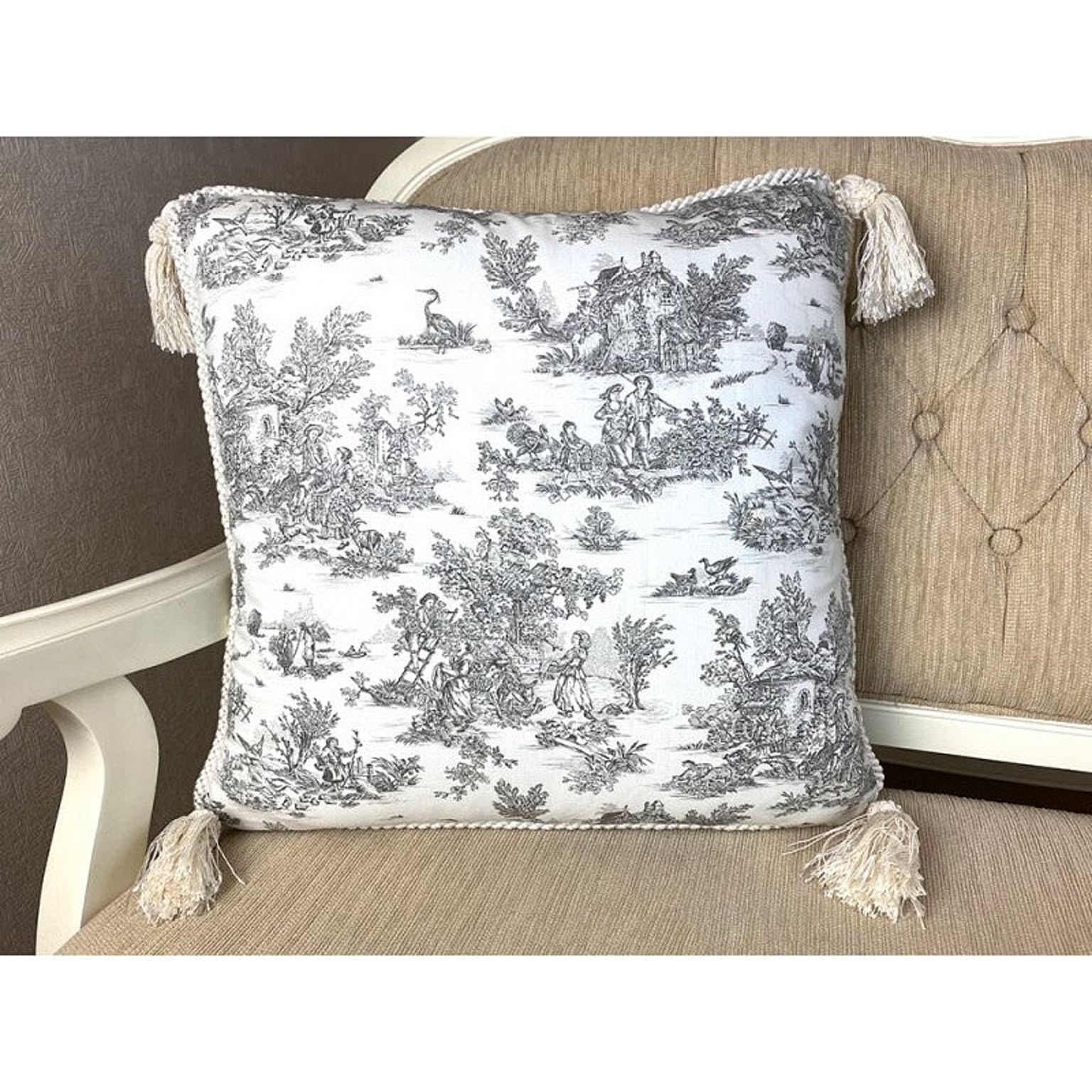 ジェニファーテイラー Jennifer Taylor クッション Toile de Jouy~トワルドジュイ~ 33136CU
