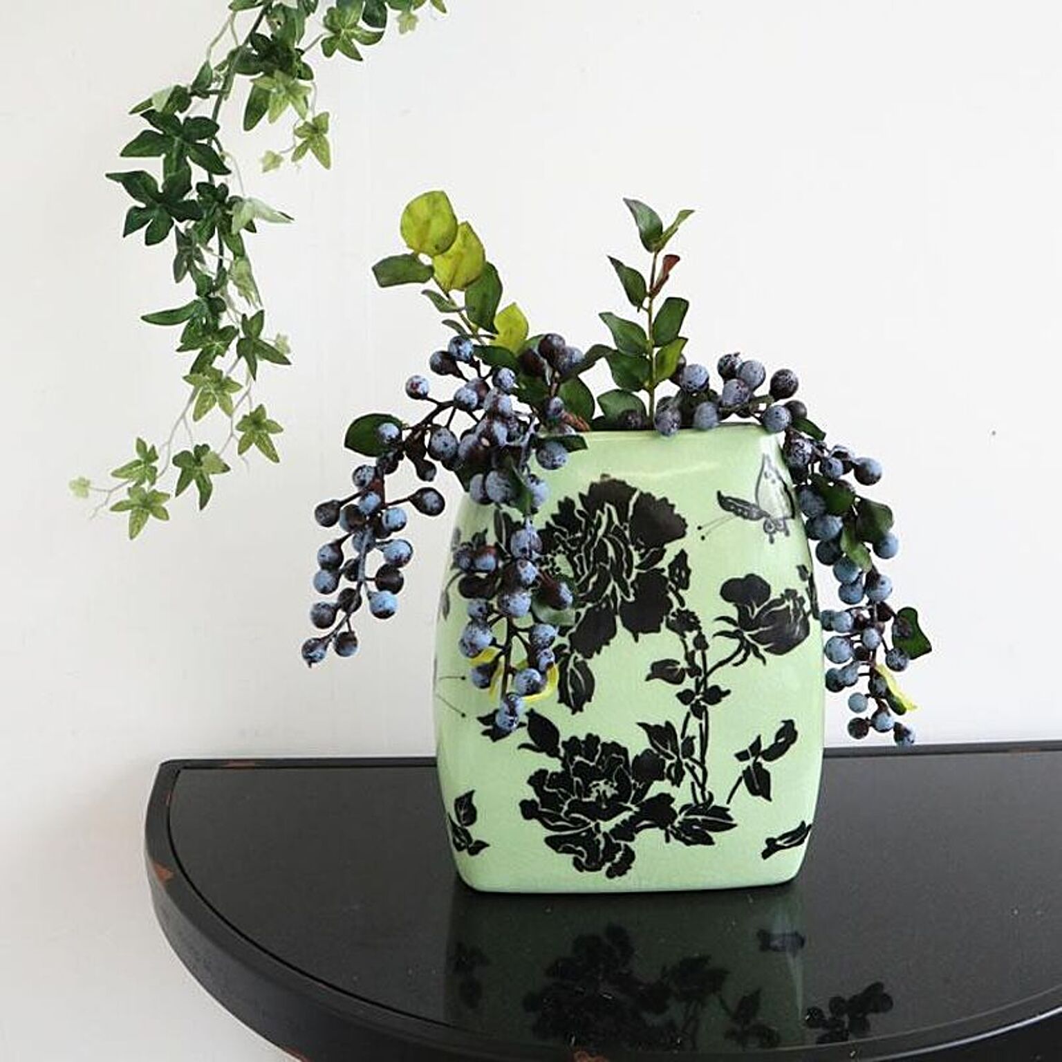 かわ畑貿易 陶磁器 花瓶 黒バラ 0901RTA013 - 通販 | 家具とインテリア
