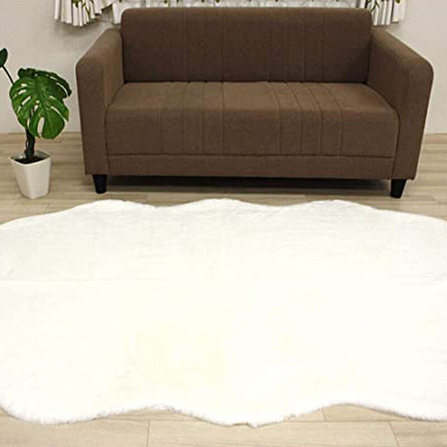 ムートンラグ ムートンフリース ムートン フェイクファー ふわふわラグ 約120×180cm （4匹サイズ） カーペット マット Mouton 絨毯 手洗い可能 短毛タイプ フェイク (Y)
