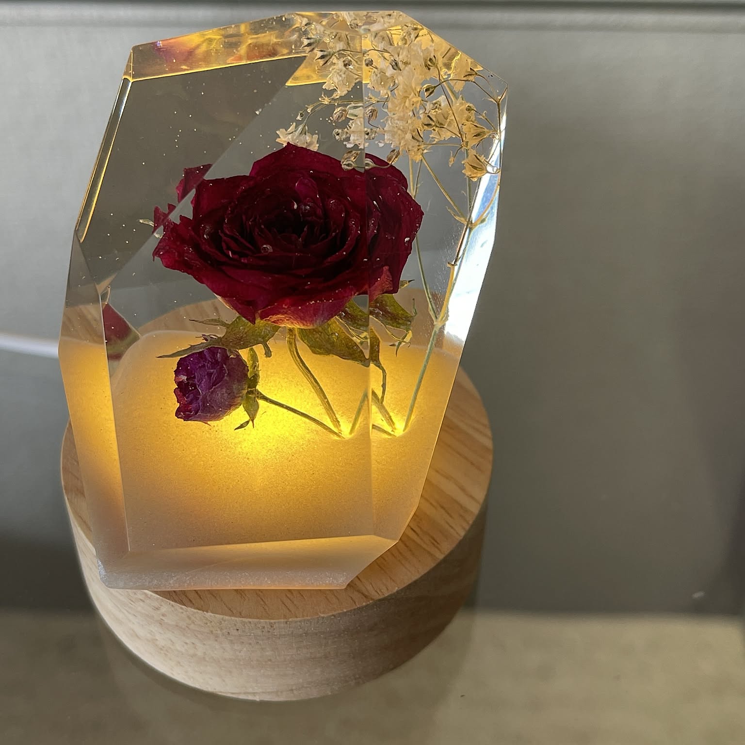 本物の薔薇が輝くレジンフラワー レッドバローム - 通販 | 家具と