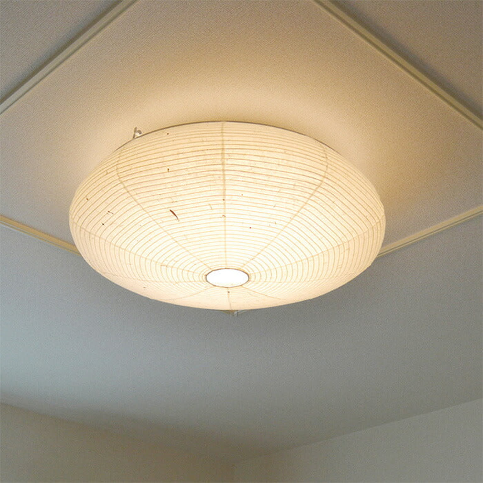 LEDシーリングライト 和紙 nest 美濃粕紙 幅590x奥行590x高さ180mm 彩光デザイン - 通販 | RoomClipショッピング