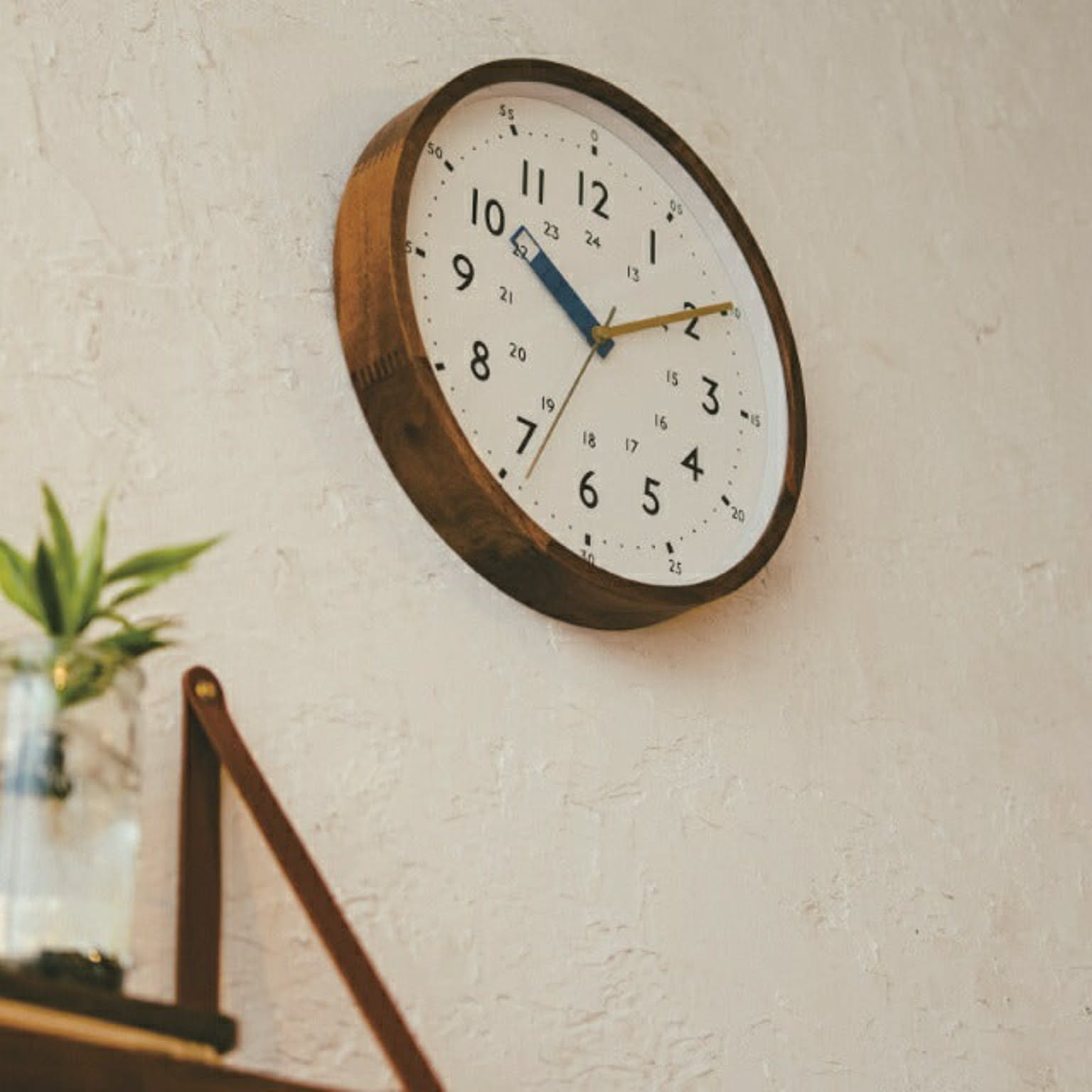 Storuman ストゥールマン 壁掛け時計 おしゃれ壁掛け時計 Cl 2937 インターフォルム 通販 Roomclipショッピング