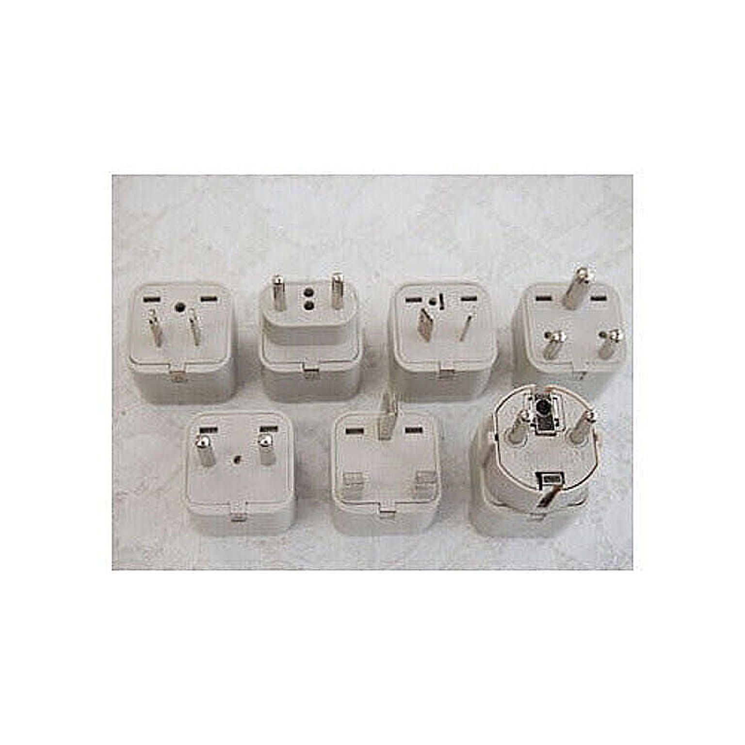 美しい 家電用品関連 受注生産のため納期約2週間100〜240V対応 マルチ変圧器 2000W SU-2000 オススメ 送料無料 mandhucollege.edu.mv