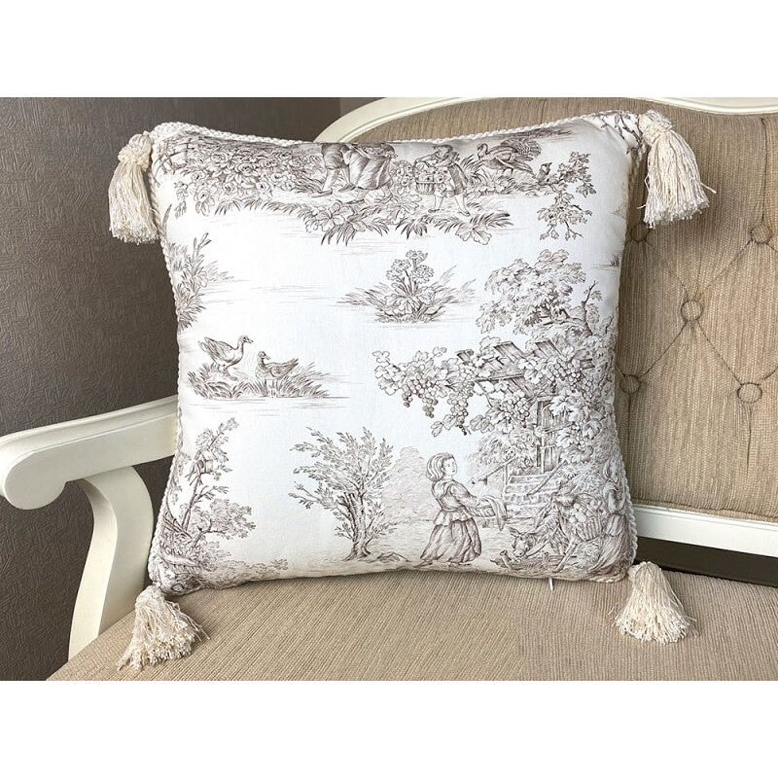 ジェニファーテイラー Jennifer Taylor クッション Toile de Jouy~トワルドジュイ~ 33137CU
