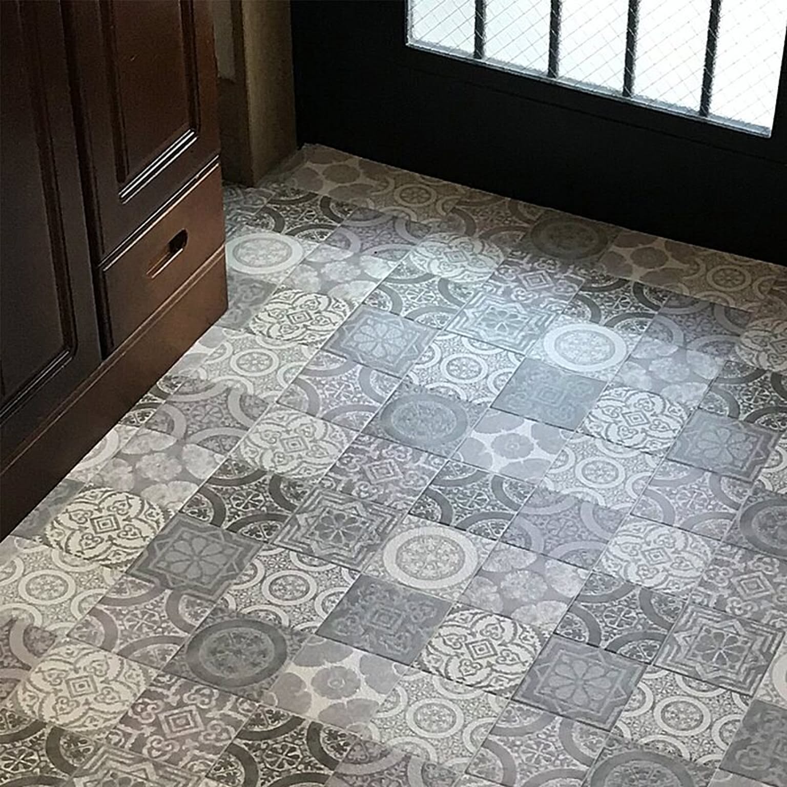 Cf玄関シート 約1 0cm Sl 両面テープ付 玄関リフォーム リメイク 土間 たたき 土足ok おしゃれ フリーカット 簡単施工 クッションシート 撥水 抗菌 防カビ 南仏風 通販 Roomclipショッピング