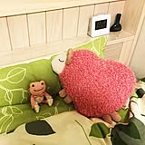ぐっすり安眠をお手伝い♡ベッド周りの癒しコーナー
