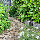 手づくりで叶える理想のお庭♡雰囲気別にチェックするDIY花壇6選