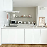 「やさしい淡色に包まれて。動作も気持ちもクリアになる、機能的なホワイトキッチン」 by moeさん