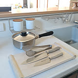 キッチンウエアから家具まで名品ぞろい！シンプルモダンで高品質な柳宗理のアイテム