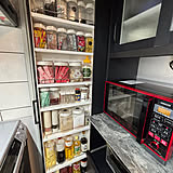 【すきま活用アイデア】キッチンのすきま17cmが調味料収納に変身！ by kurashikata.さん
