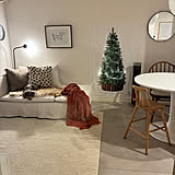 定番から壁掛けタイプまで♪暮らしに合わせて飾るクリスマスツリーの実例6選