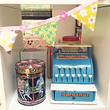 ブリキのアイテム21選!おもちゃや雑貨など