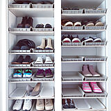 スッキリ玄関を目指したい方必見！空間を上手に活用する靴箱の収納アイデア