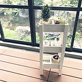 「木箱を使った、ヒョイっと運べる縦長コンパクトな植物棚」 by kabu_さん