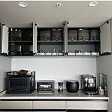 使えるスペースにチェンジ♪高い場所でも活躍する吊り戸棚の収納アイデア