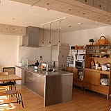 北欧雑貨に魅せられて、光溢れる空間で営む「暮らし」と「お店」〜sisko_tomokaさん〜［連載：RoomClip_新人ユーザー紹介］