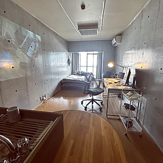 「24.3m2。色と物を厳選してつくる、モダンな住宅兼仕事場」 by tsukaharuさん