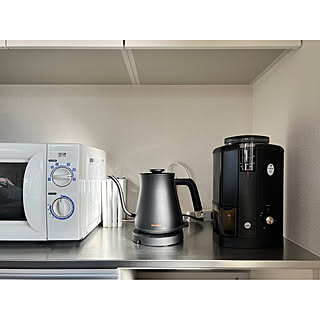 注ぎやすいから毎日快適♪小さくて美しい電気ケトル「BALMUDA The Pot」